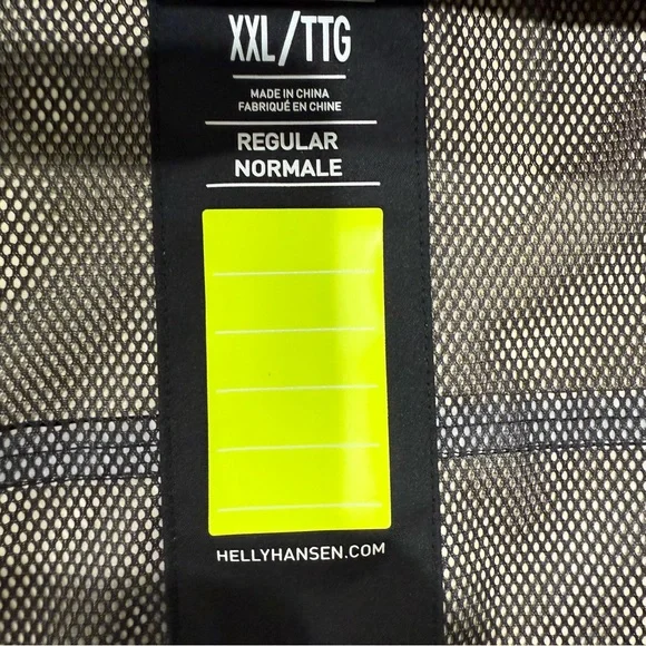 Helly Hansen Black Insulated Vest for Outdoor Adventures - Picture 5 of 13